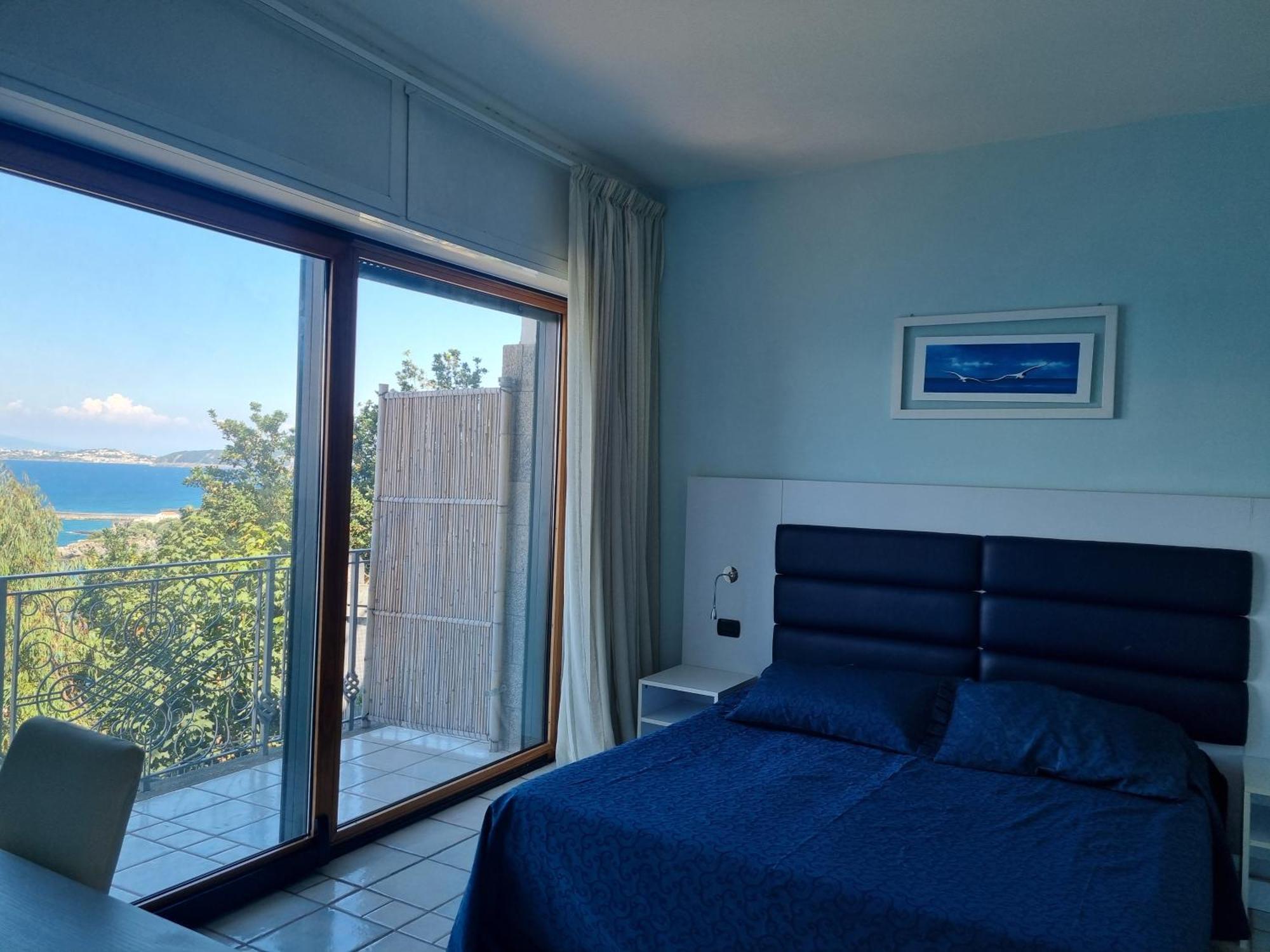 L'Incanto Suites Ischia Казамиччола-Терме Экстерьер фото
