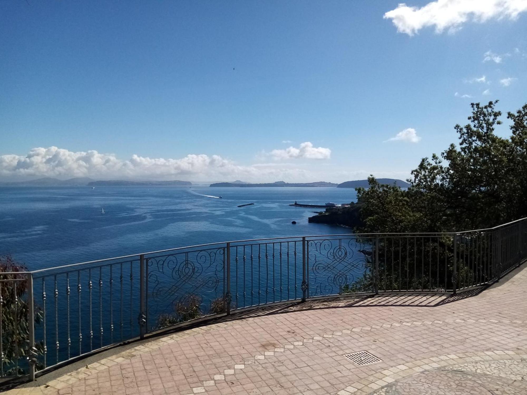 L'Incanto Suites Ischia Казамиччола-Терме Номер фото
