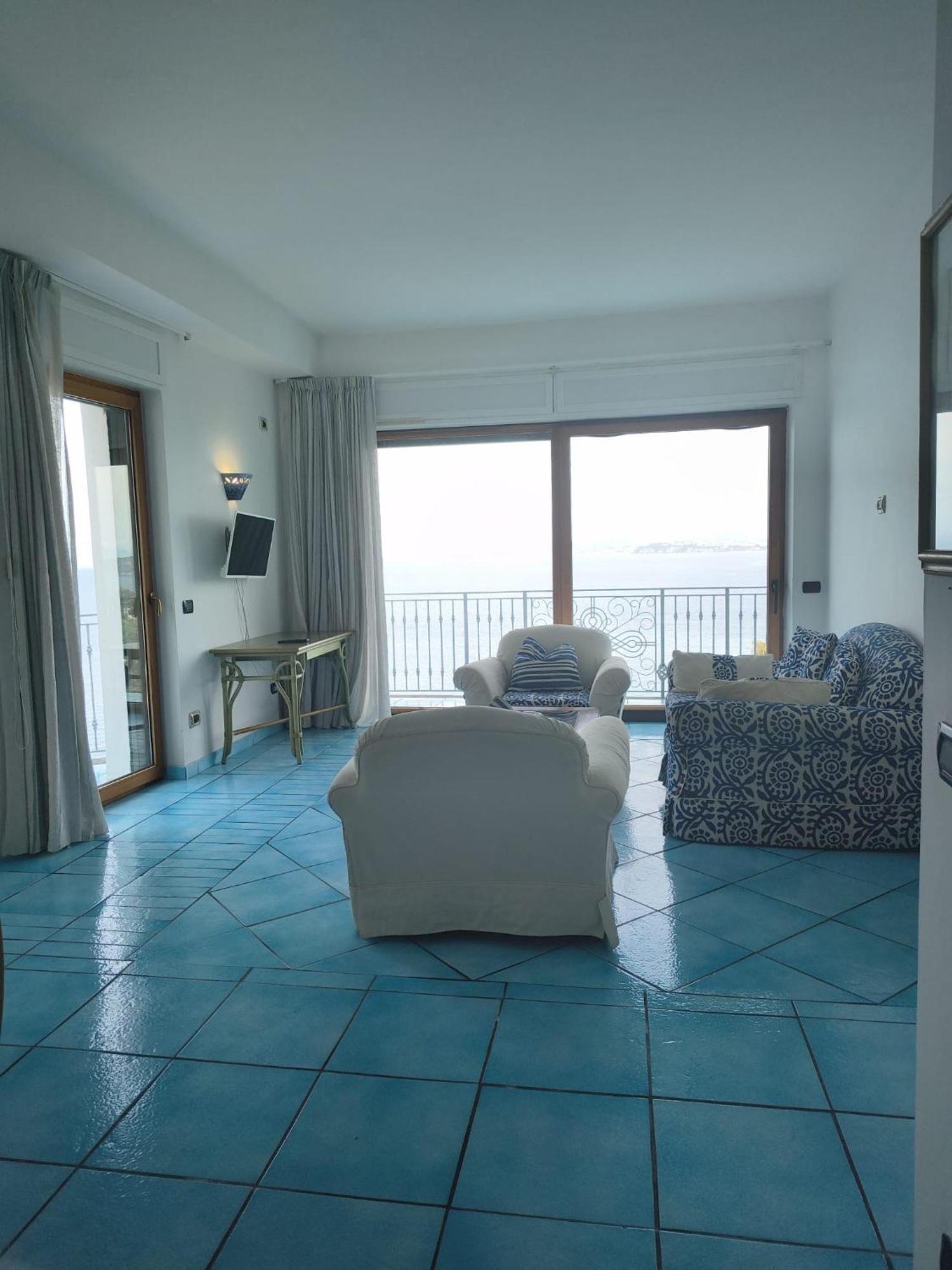 L'Incanto Suites Ischia Казамиччола-Терме Экстерьер фото